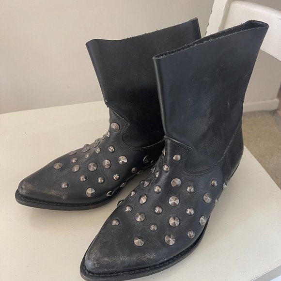 Golden Goose Black Leather Studded Boots Size 35 (NWOB) - Picture 5 of 8
